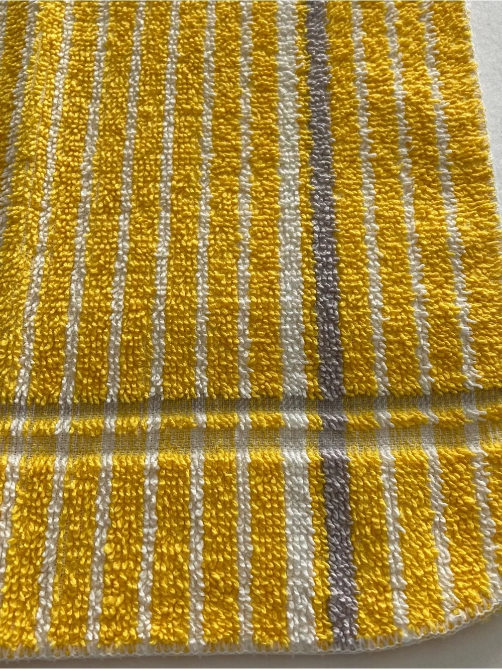 Vintage 1970s Yellow & Lavender Cannon Royal Family Bath Towels & Wascloths